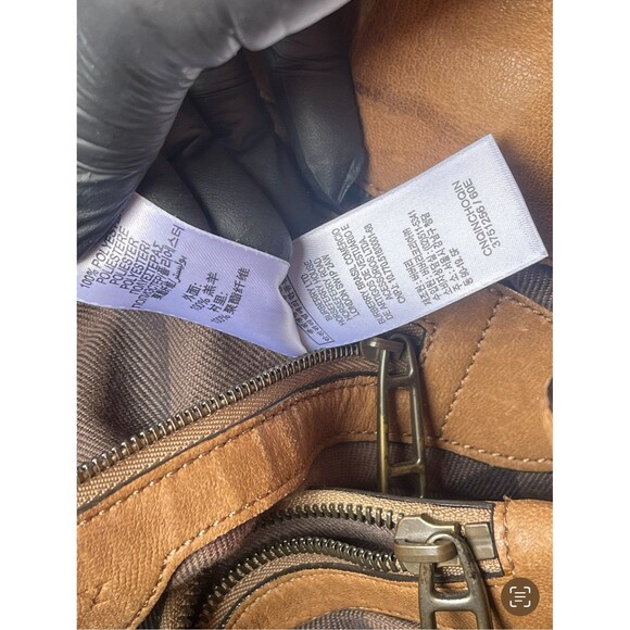 BURBERRY Medium Leather Easton Landscape Tote - Picture 11 of 12